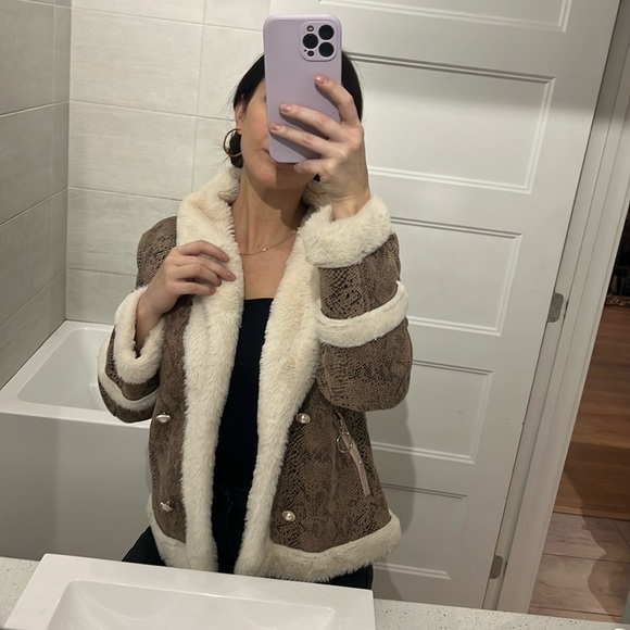 Fall jacket🍂🍁 - Picture 2 of 6